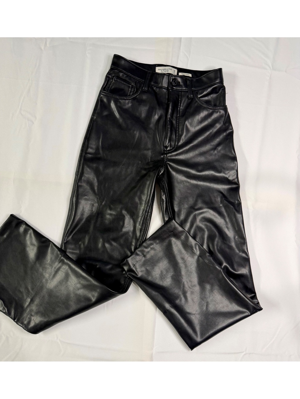 Abercrombie & Fitch '90s Straight Ultra High Rise Vegan Leather Pants Size 25